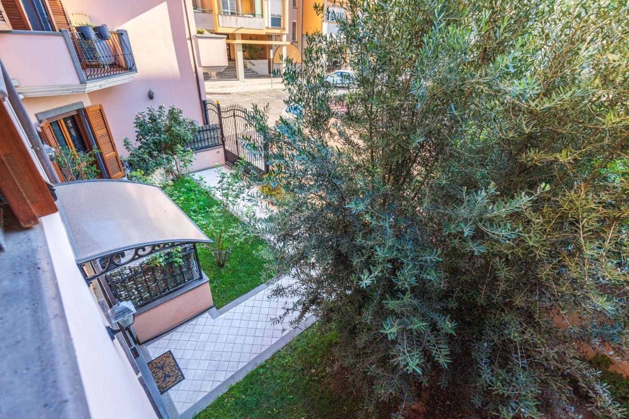 Appartamento Casa Lilla 1 E 2 Oristano Esterno foto