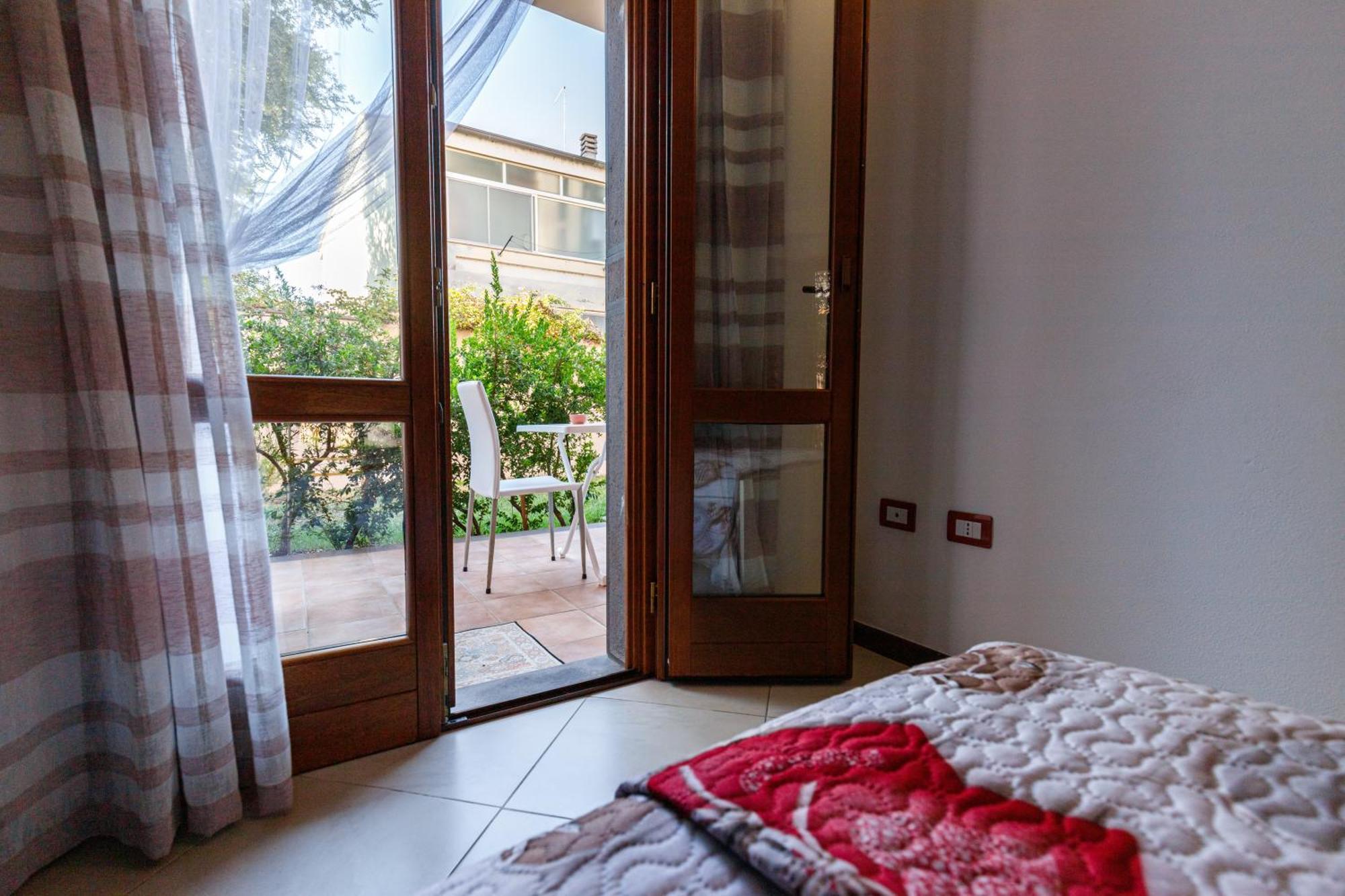 Appartamento Casa Lilla 1 E 2 Oristano Camera foto